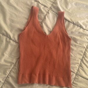 La Miel knit crop tank top. Size L. Dusky coral color.